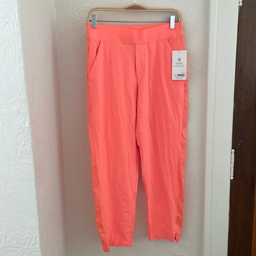 BROOKLYN ANKLE PANT. Women’s High-Waist Coral Performance Pants Size 6 NWT.
